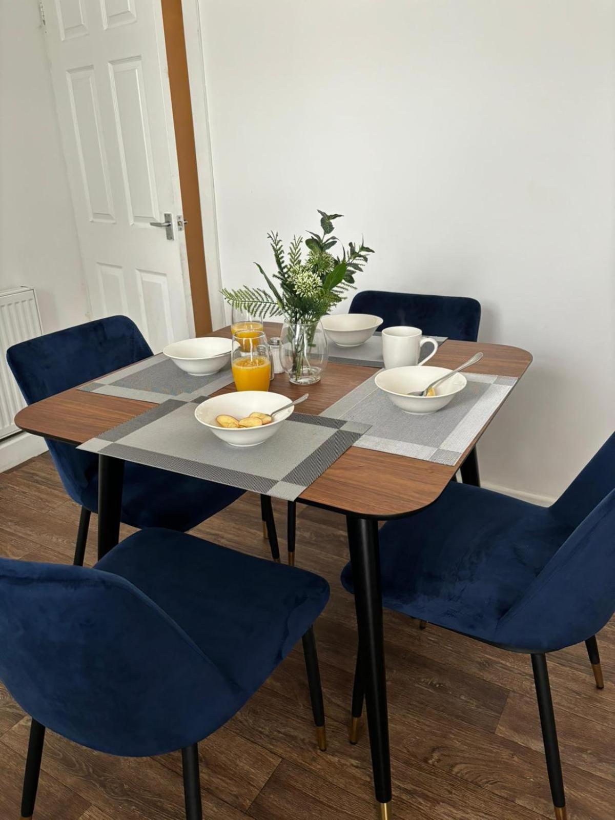 3-Bed Home From Home, Sleeps 6, Great For Contractors, Close To Gulliver'S Valley Theme Park, Free Parking, Hot Tub, Couple Retreat Sheffield Exterior foto